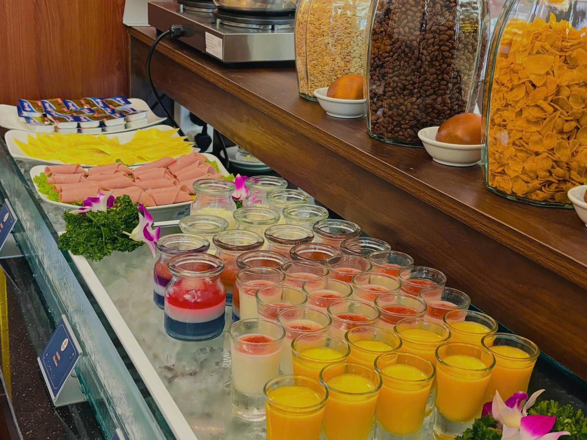 Hoi An Babylon Riverside Hotel & Spa מראה חיצוני תמונה